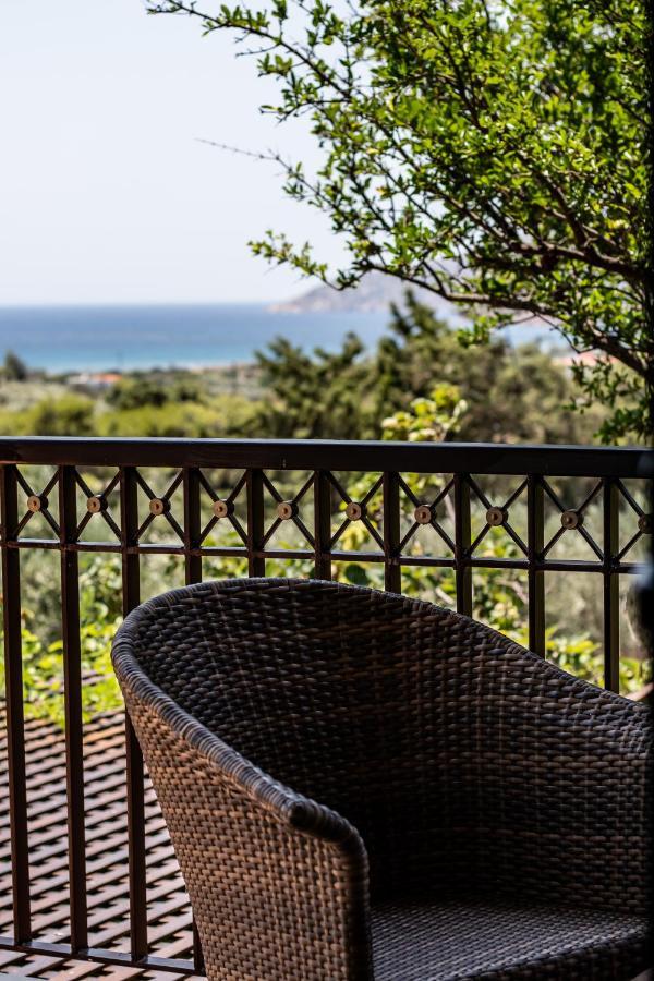 Villa Sounio Kaap Soenion Buitenkant foto
