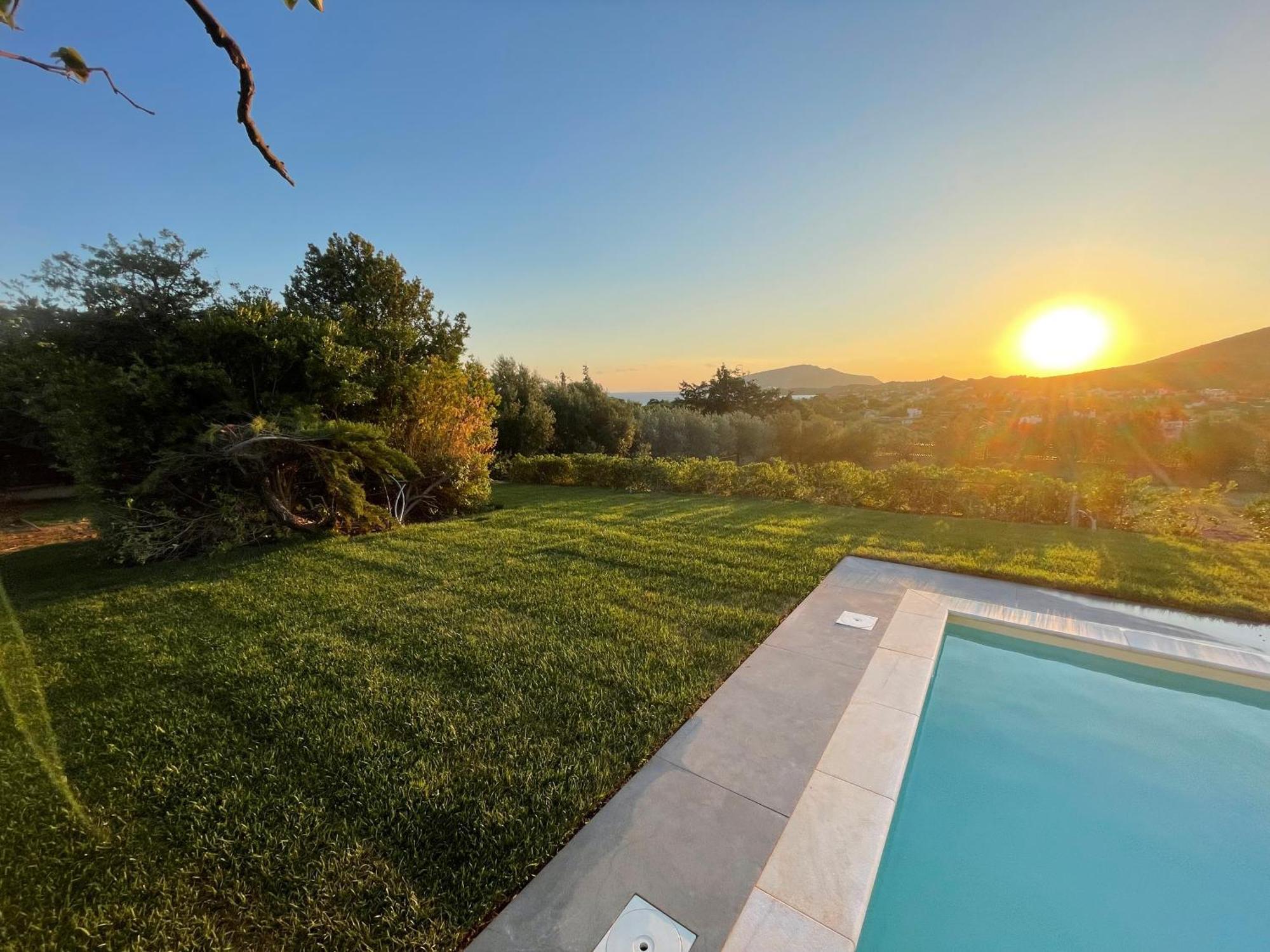 Villa Sounio Kaap Soenion Buitenkant foto